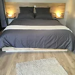 Les Rochelais Apartmán *